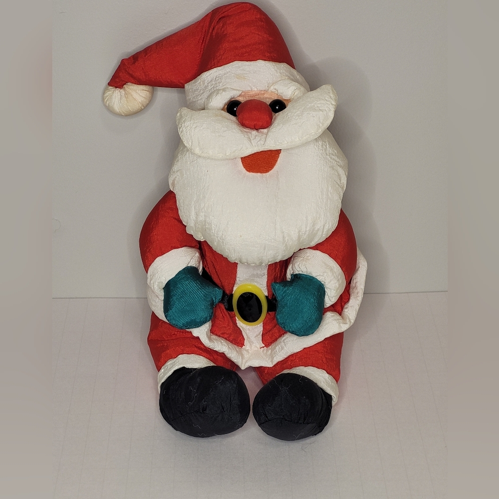 T.L. Toys 1992 Christmas Santa With Toy Sack Nylon Plush Decor 11"